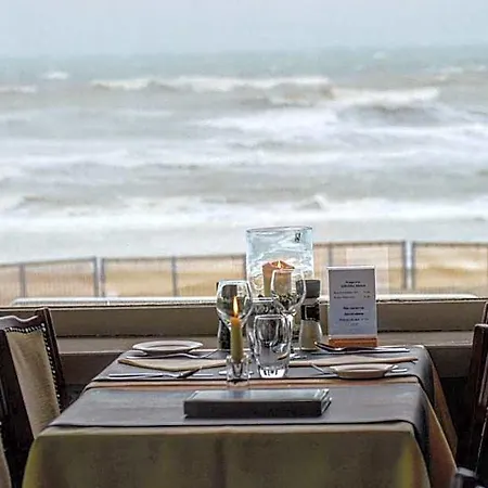 Strandhotel ホテル