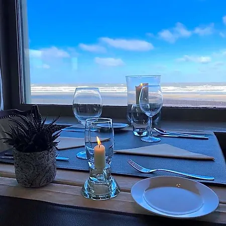 Strandhotel ホテル
