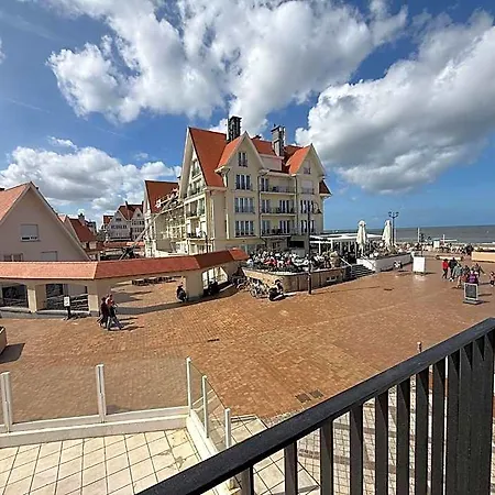 Strandhotel 호텔 데한